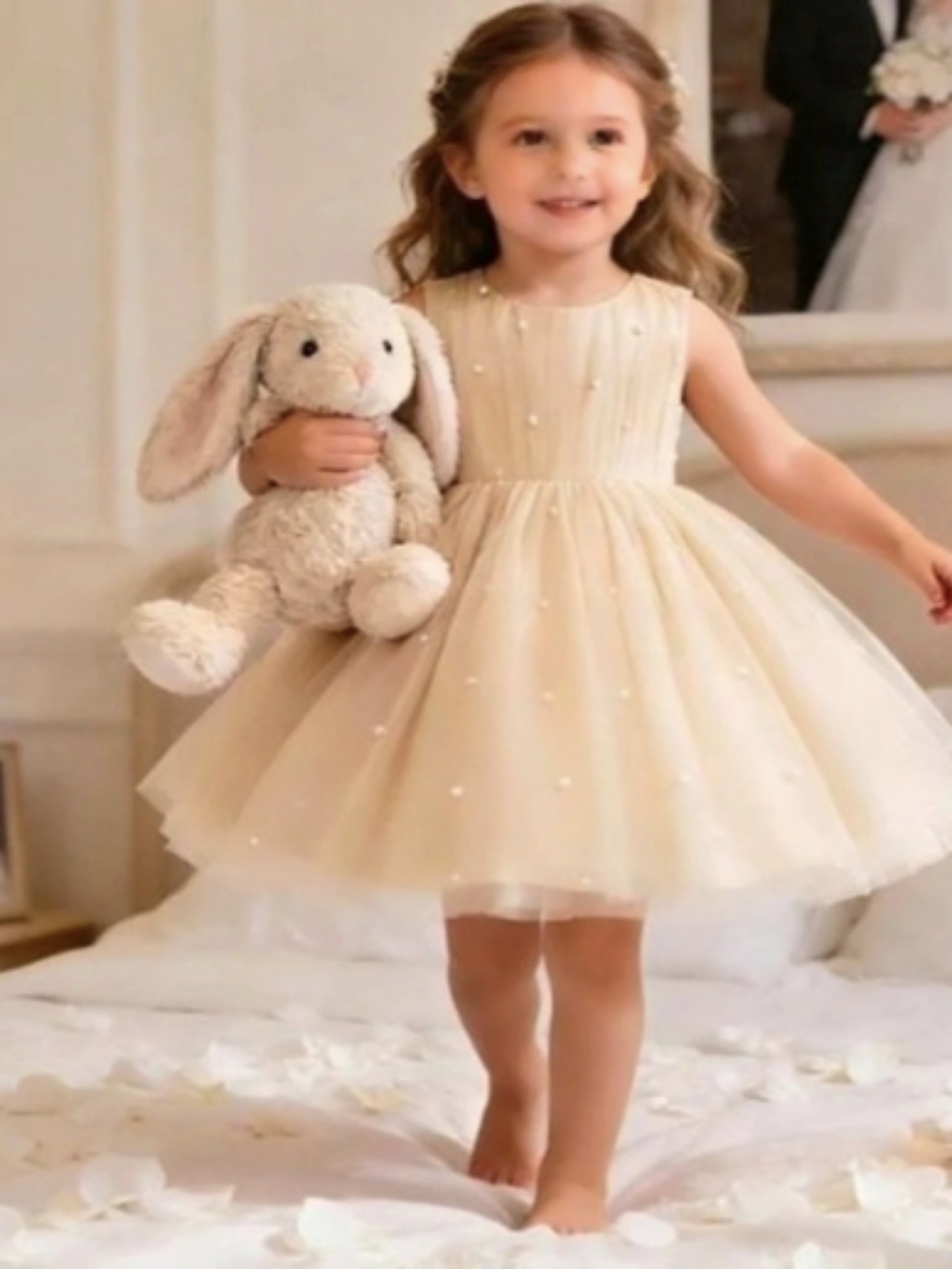 Girls' Pearl Bow Formal Dress in Cream Like New 6-12 Months